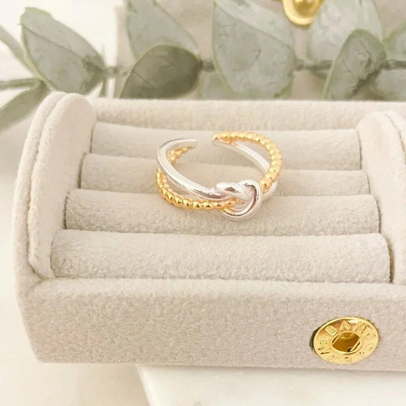 925 Sterling Silver & Gold Two Tone Ring Knot Ring Minimalist Dainty Ring - Picture 7 of 10